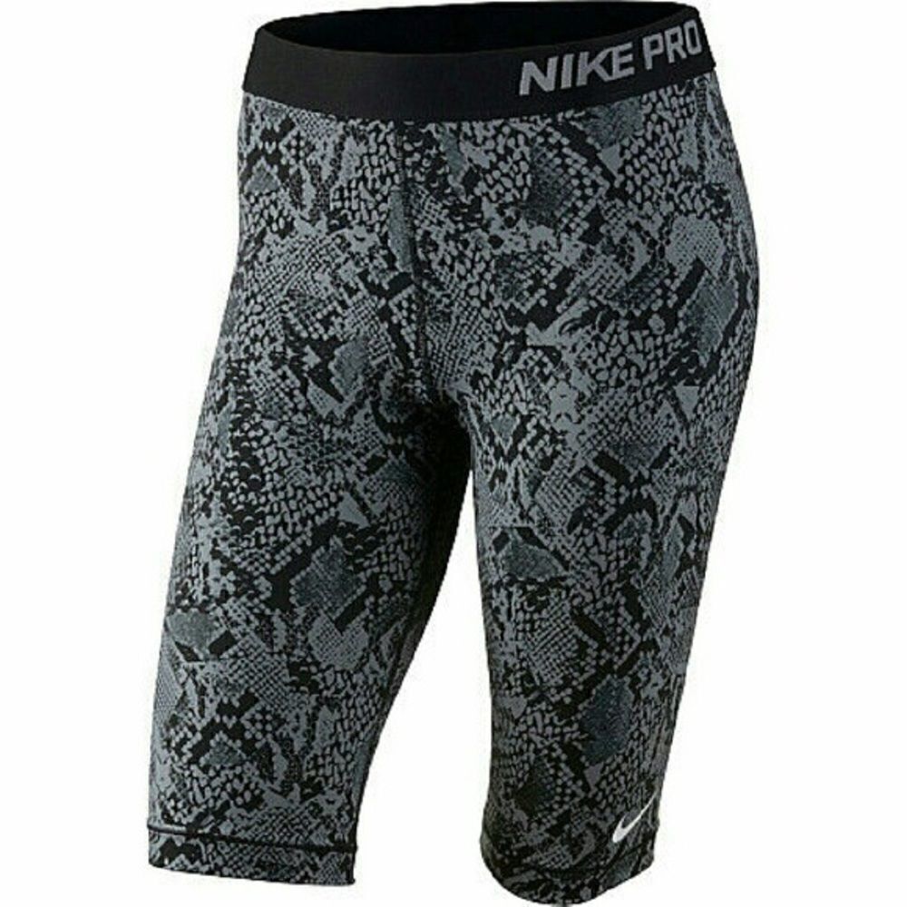 Nike Pro Snakeskin Cropped Leggings